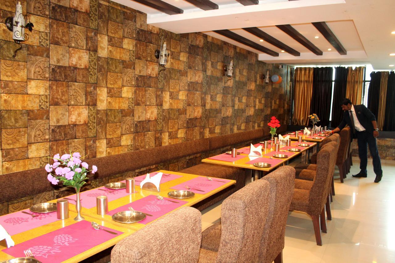 Hotel Anandam Kānker Екстериор снимка